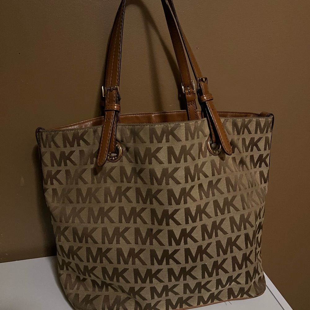 Michael Kors tote bag